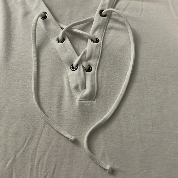 American Eagle Short Sleeve - Picture 2 of 4